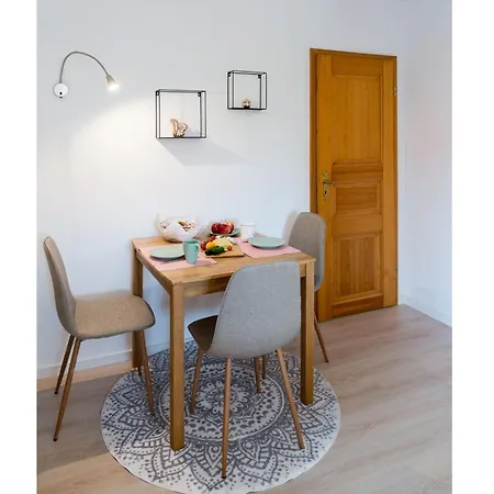 Rotkehlchen, Whg 8 *